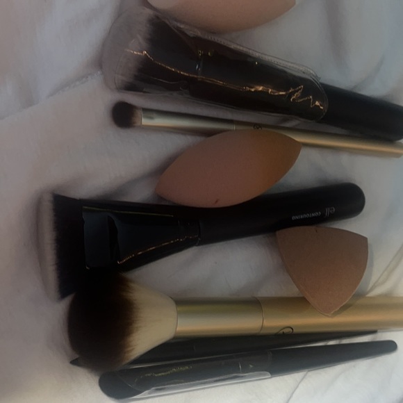 Brushes n tools! - Picture 4 of 4